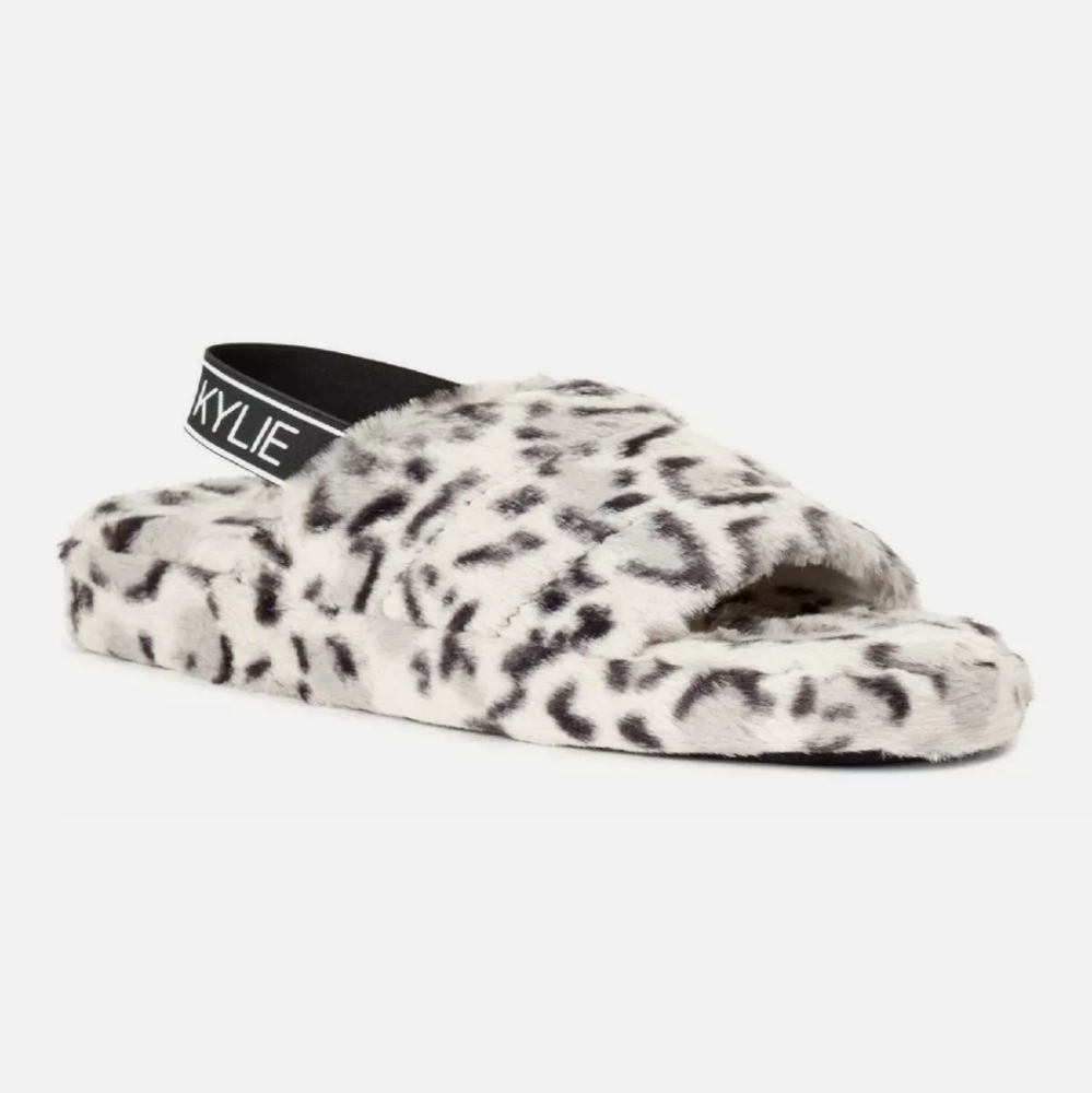 faux fur open toe slippers